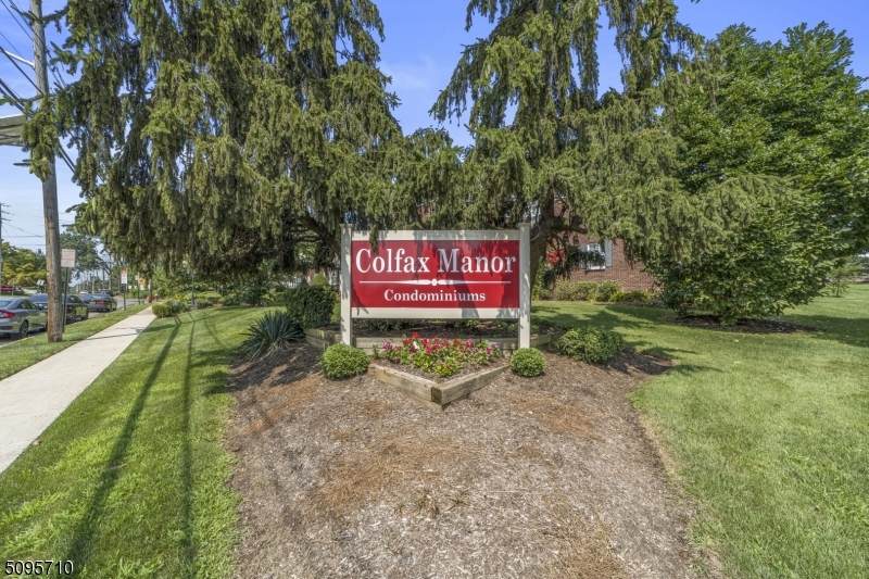21 Colfax Mnr - Photo 1
