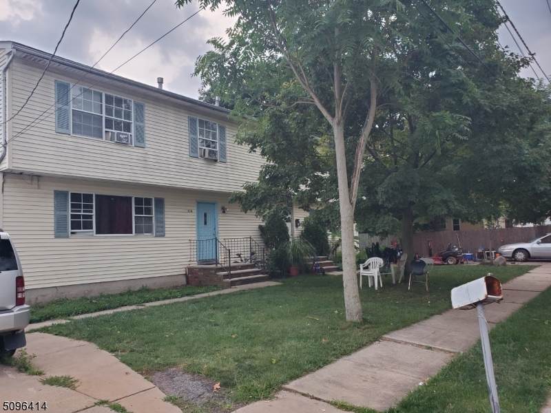 314 Lewis St - Photo 1