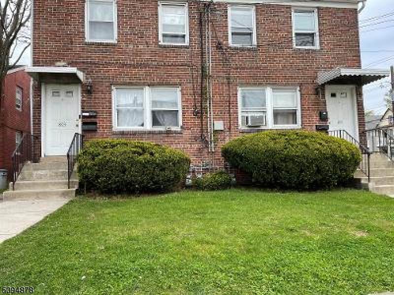 801 Garden St - Photo 1