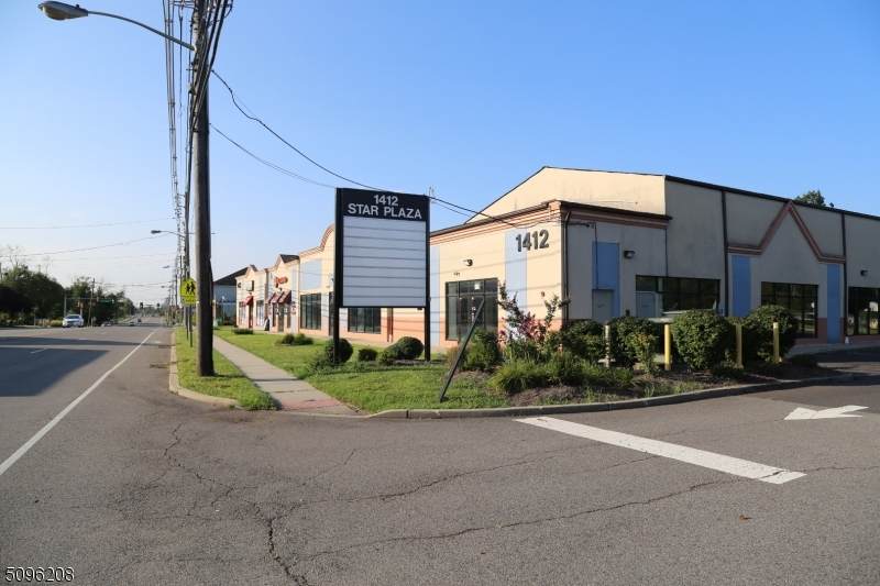 1412 Stelton Rd - Photo 1