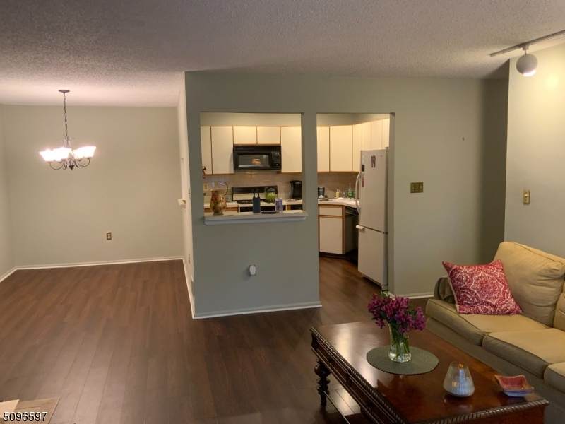 200 Irving Pl - Photo 1