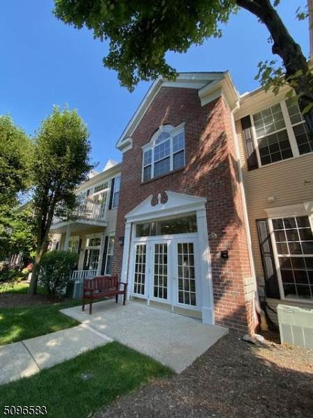412 Four Seasons Dr - Photo 1