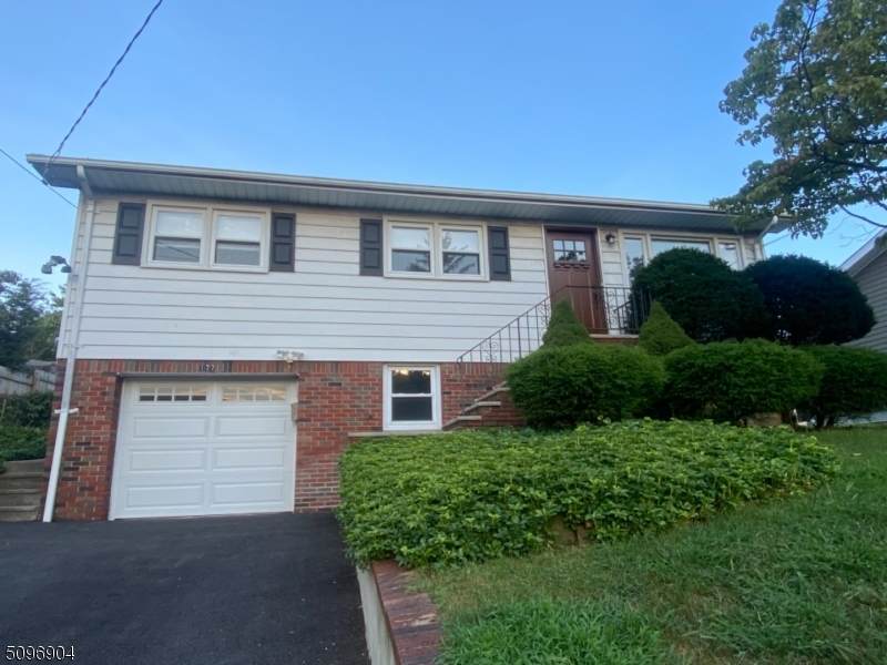 177 Jackson Ave - Photo 1