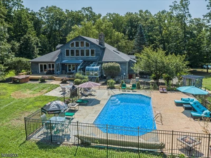 915 Partridge Rd - Photo 1