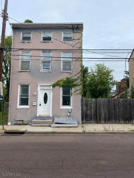42 Swan St - Photo 1