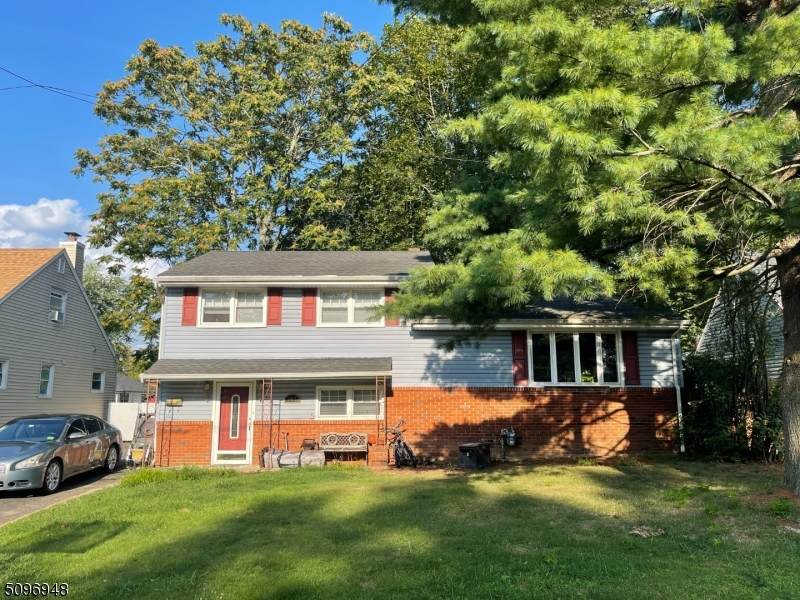 947 Maltby Ave - Photo 1