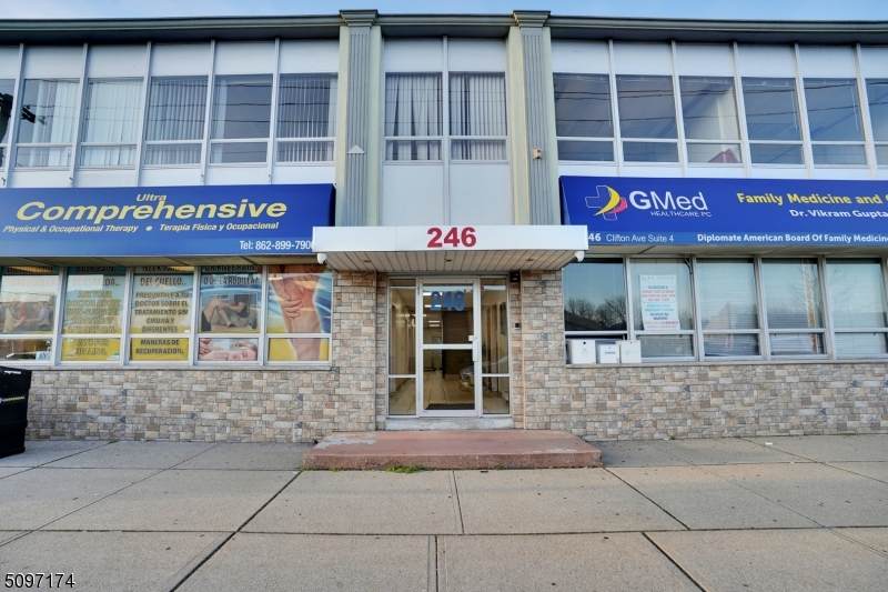 246 Clifton Ave - Photo 1