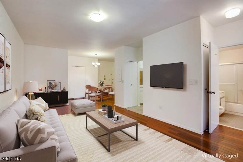 111 Mulberry St - Photo 1