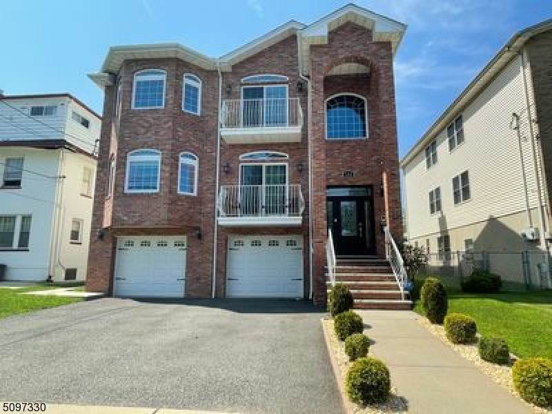 508 2nd Ave - Photo 1