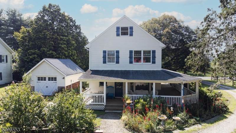439 Tinton Ave - Photo 1