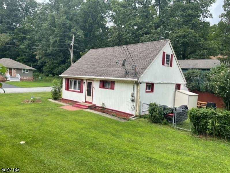 83 Birch Dr - Photo 1