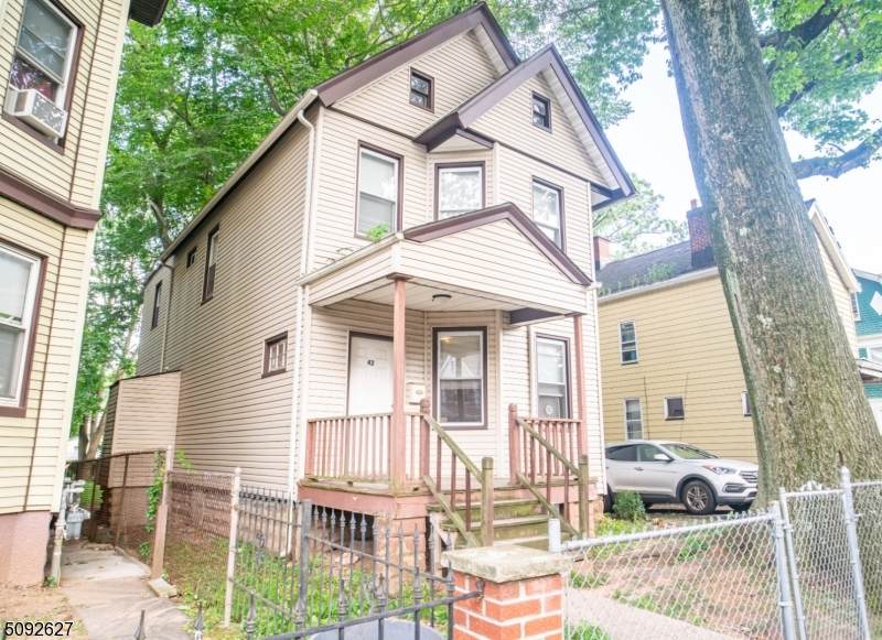 42 Linwood Pl - Photo 1