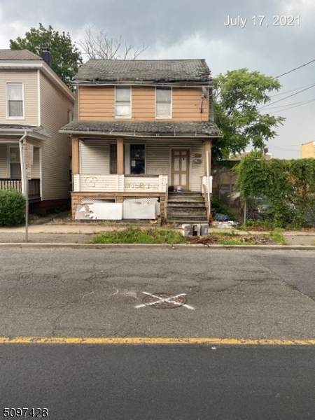 1136 Grove St - Photo 1