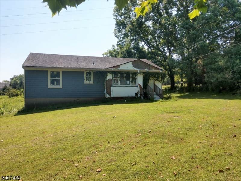 12 Sharon Ave - Photo 1
