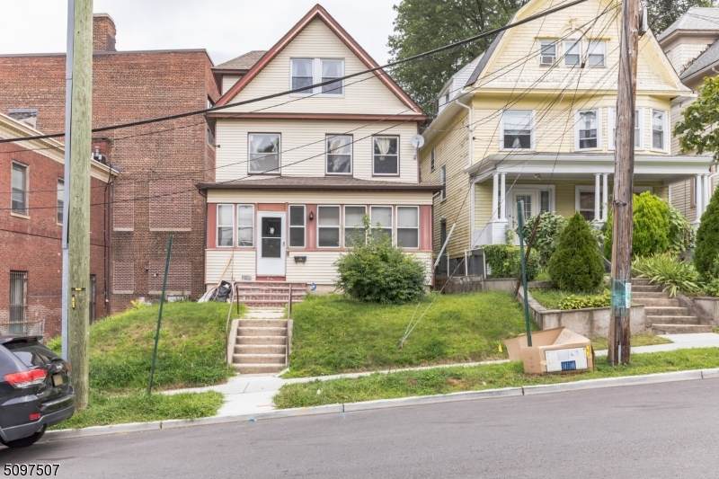 499 Highland Ave - Photo 1