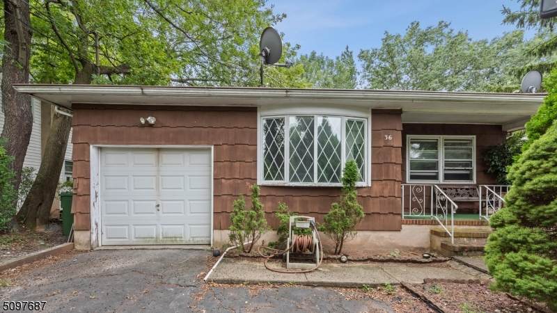 36 Manor Blvd - Photo 1
