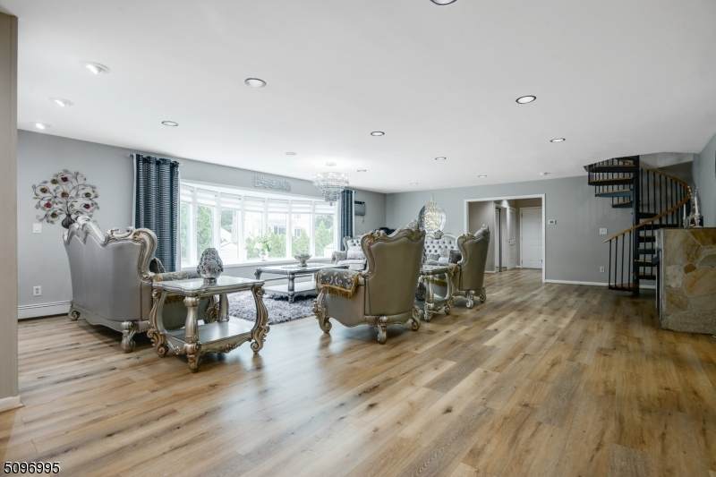 85 W Northfield Rd - Photo 1