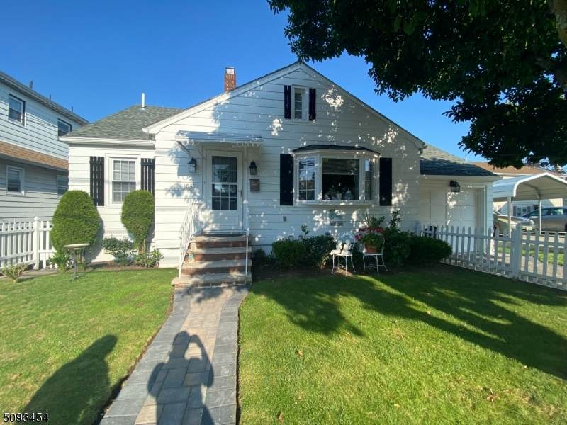 1029 E 25th St - Photo 1
