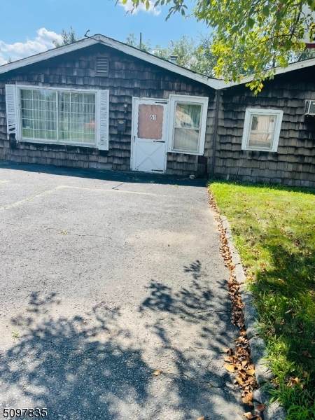 61 Greenwood Ave - Photo 1