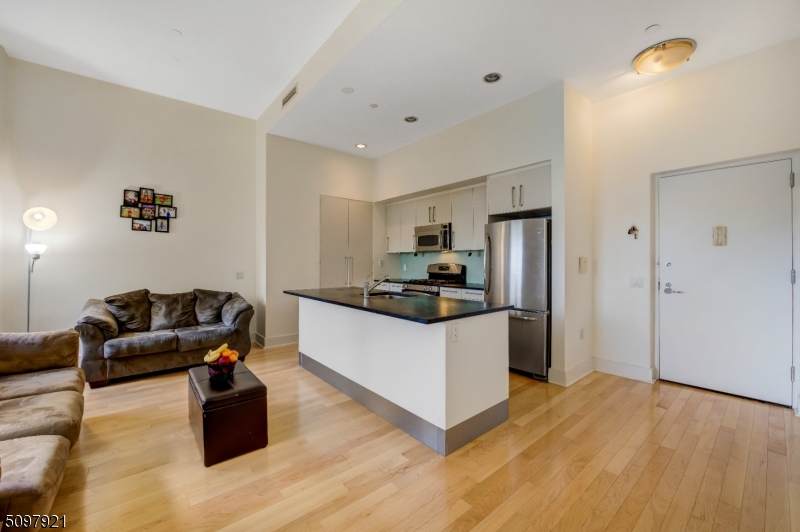 4 Beacon Way - Photo 1