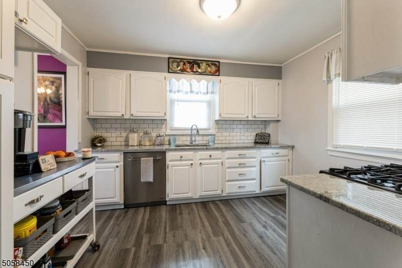 5 Park Ave - Photo 1