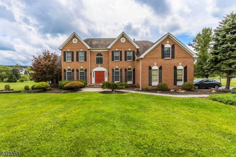 19 Surry Lane - Photo 1