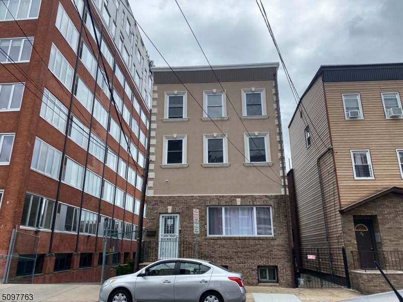 62 Columbia Street - Photo 1