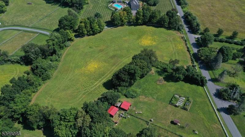 18 Farmersville Rd - Photo 1