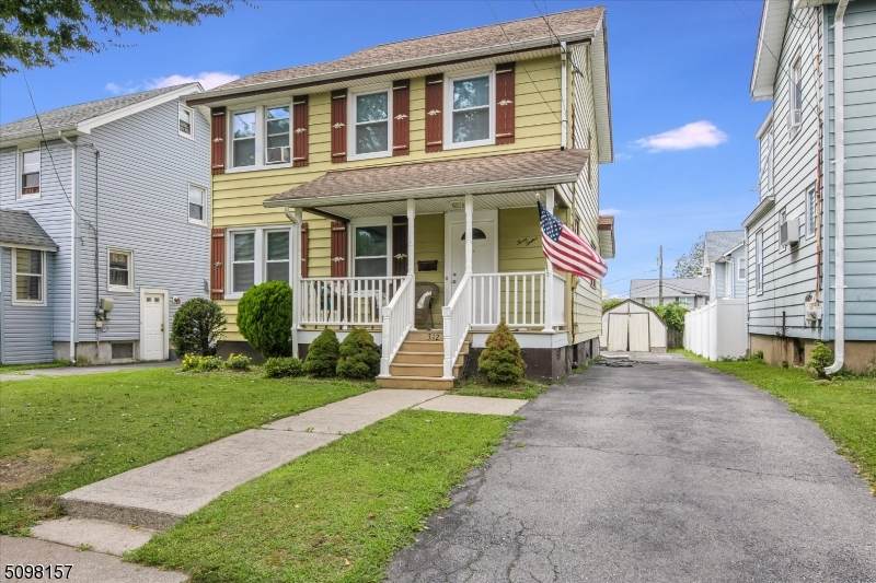 312 Crestview Pl - Photo 1