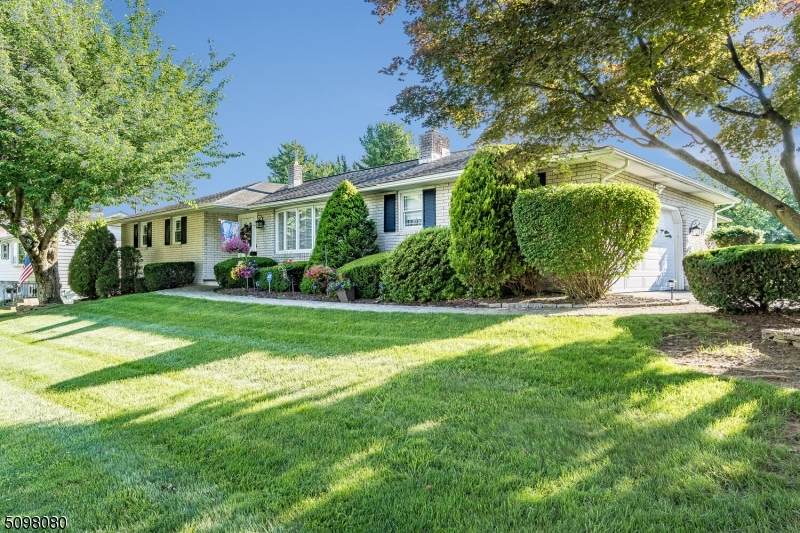 711 Schley Avenue - Photo 1