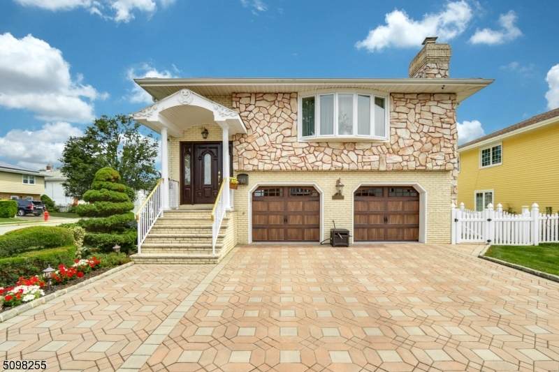12 Lilac Ln - Photo 1