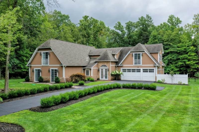 38 Cherry Ln - Photo 1
