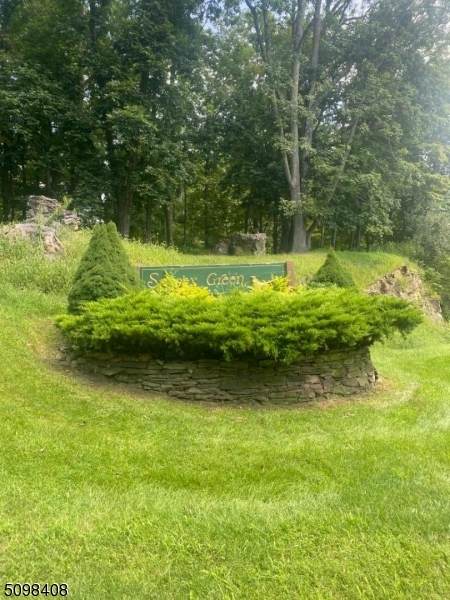 17 Woodfield Rd - Photo 1
