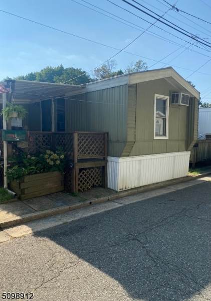 2505 Woodbridge Ave 25L - Photo 1