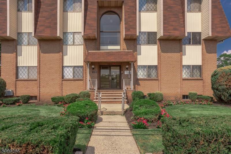 1150 W. St George Ave A10 - Photo 1