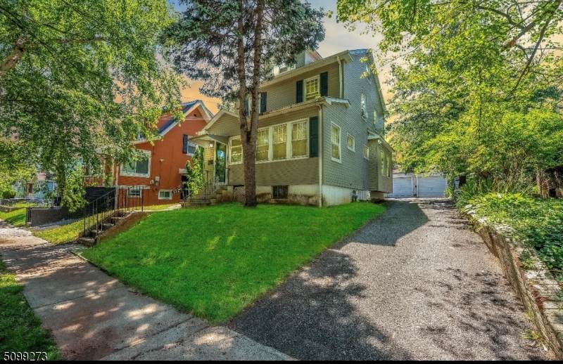 398 Drake Ave - Photo 1