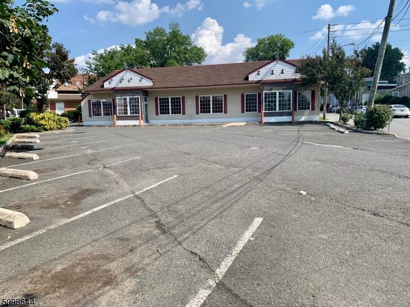 1989 Springfield Ave - Photo 1