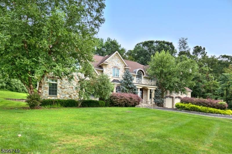 4 Indian Ln - Photo 1