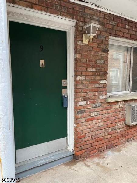 114 N Beverwyck Rd - Photo 1