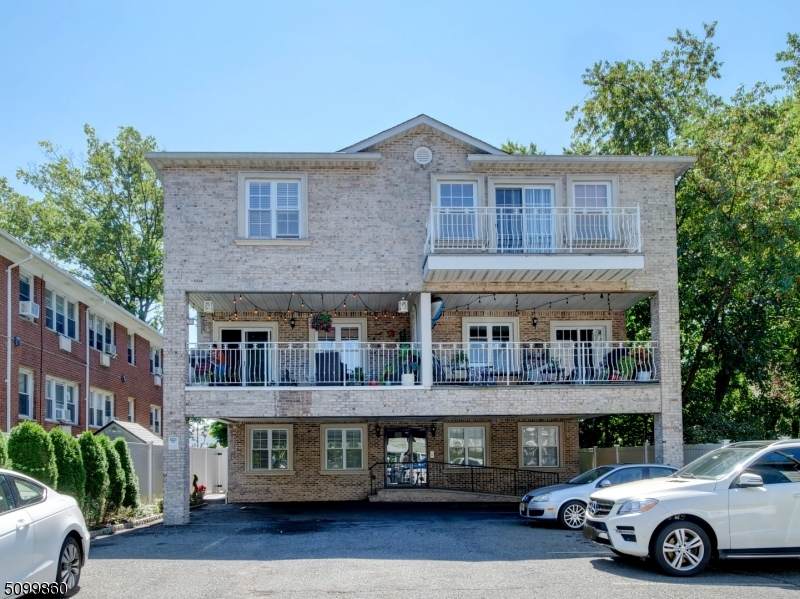 724 Westfield Ave Apt 3 - Photo 1