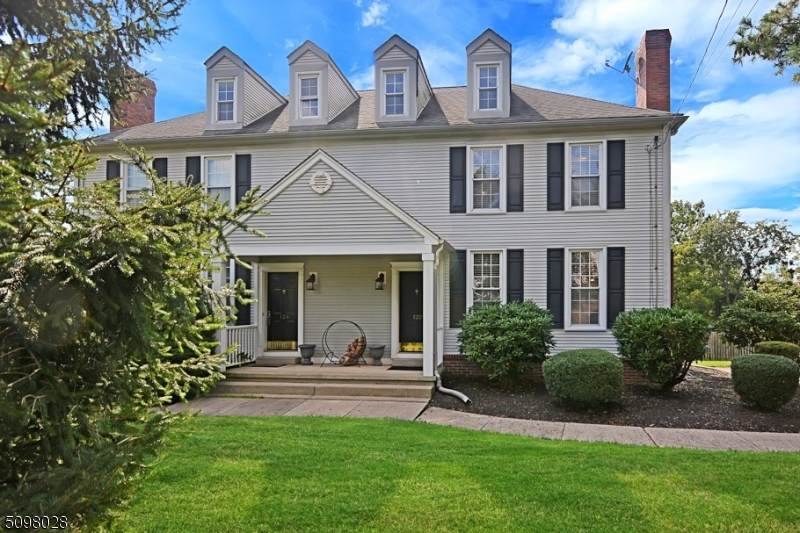 122 Leigh St - Photo 1