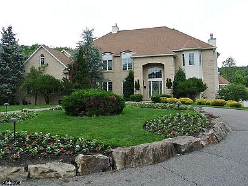 850 Westbrook Rd - Photo 1