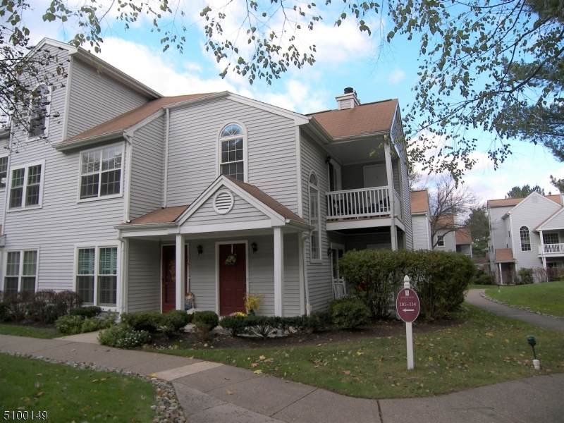 114 Harvest Ln - Photo 1
