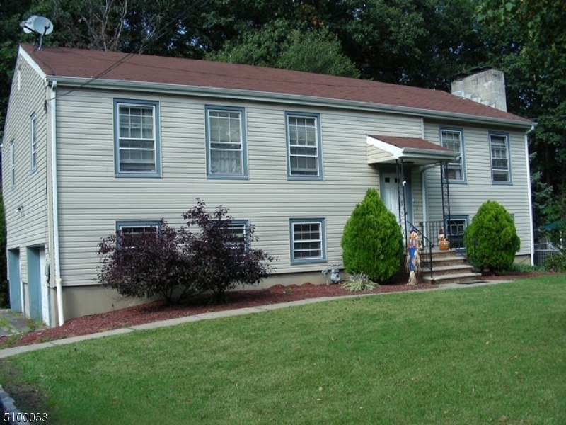 8 Willowcrest Rd - Photo 1