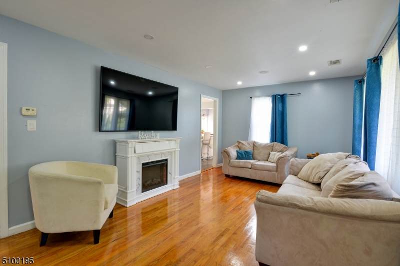 29 Canal St - Photo 1