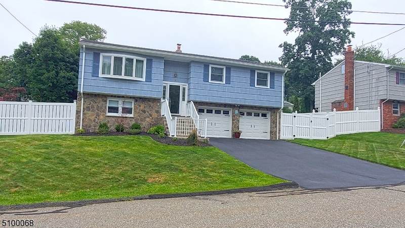 3 Ford Ave - Photo 1