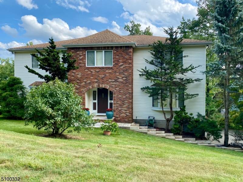 44 Puddingstone Dr - Photo 1
