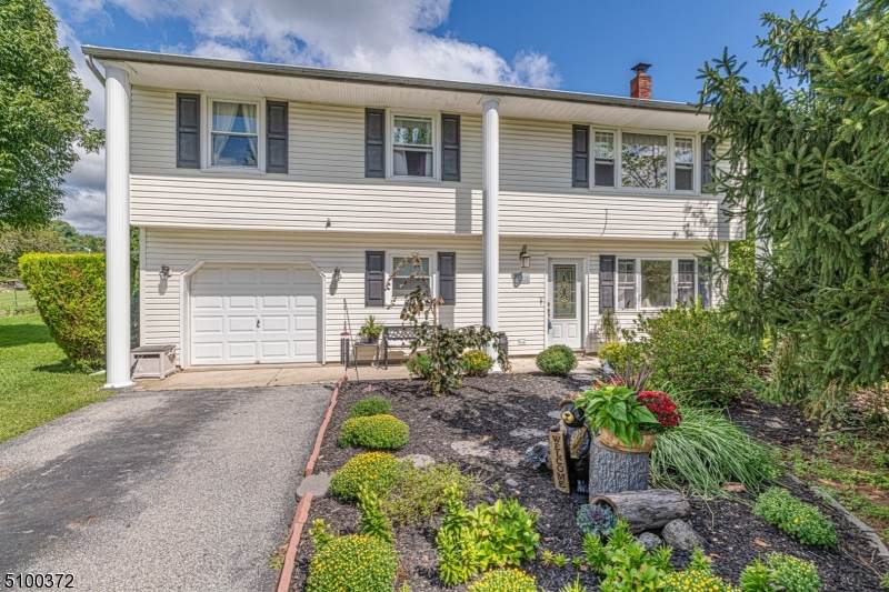 5 Carol Dr - Photo 1