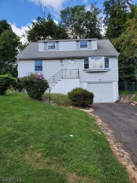 525 Mt Pleasant Ave - Photo 1