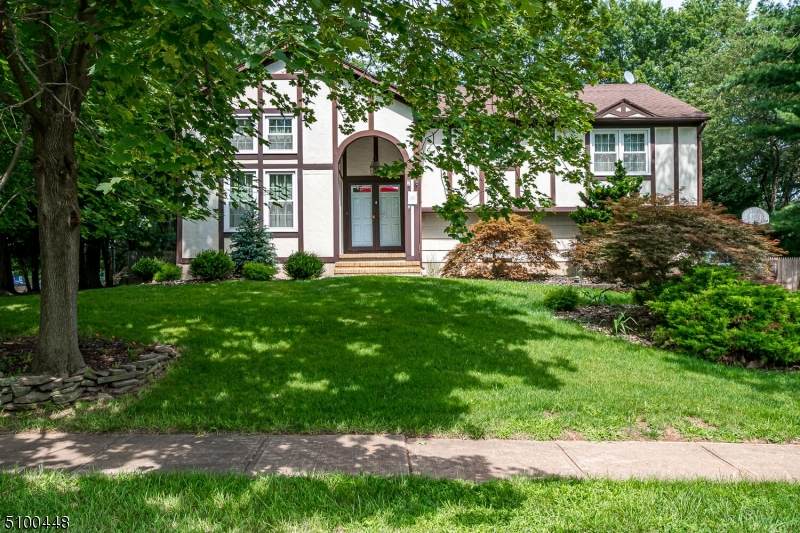 4 Cardinal Ct - Photo 1